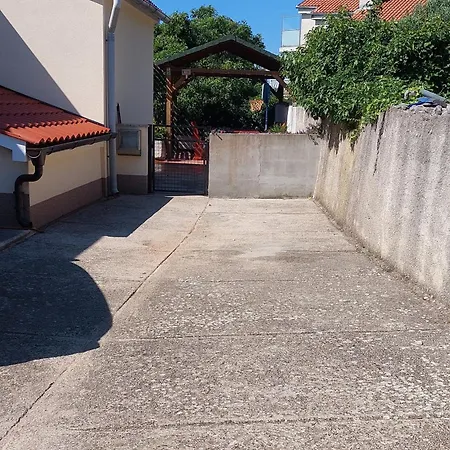 With Parking Space Kornic, Krk - 15293 Διαμέρισμα Kornić