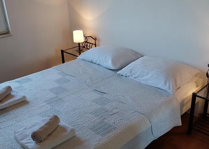 Apartament With Parking Space Kornic, Krk - 15293 *